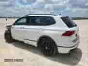 2022 Volkswagen Tiguan SE R-Line Black с VIN 3VVCB7AX2NM034944, выставлен на аукционе Copart как лот 61990465 с пробегом 47 678 миль миль и Списание • Salvage title. История ставок и продаж доступна на DreamBid. Изображение 2.