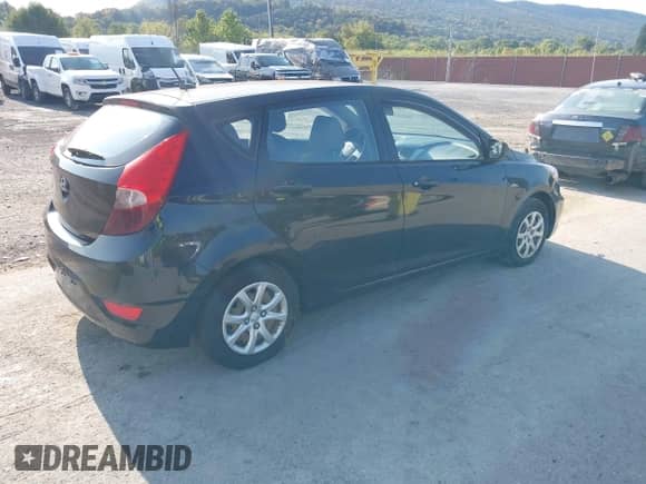 2014 Hyundai Accent GS с VIN KMHCT5AE7EU168788, выставлен на аукционе IAAI как лот 43163838 с пробегом 247 820 миль миль и . История ставок и продаж доступна на DreamBid. Изображение 4.