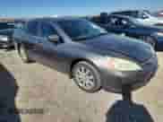 2006 Honda Accord EX-L z VIN 1HGCM66886A026268, wystawiony jako Copart lot #85163065 z przebiegiem 199 367 mil mil oraz Szkoda całkowita • Salvage title. Historia ofert i sprzedaży dostępna na DreamBid. Obrazek 4.