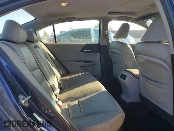 2013 Honda Accord EX-L z VIN 1HGCR2F87DA096187, wystawiony jako Copart lot #65931115 z przebiegiem 242 907 mil mil oraz Szkoda całkowita • Salvage title. Historia ofert i sprzedaży dostępna na DreamBid. Obrazek 10.