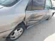 2000 Honda Accord EX с VIN 1HGCG5666YA134116, выставлен на аукционе IAAI как лот 43506846 с пробегом 212 149 миль миль и . История ставок и продаж доступна на DreamBid. Изображение 6.