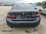 2023 BMW 3 Series 330e xDrive z VIN 3MW39FS03P8D42106, wystawiony jako Copart lot #67077235 z przebiegiem 42 116 mil mil oraz Szkoda całkowita • Salvage title. Historia ofert i sprzedaży dostępna na DreamBid. Obrazek 6.