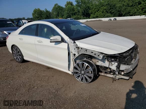 2018 Mercedes-Benz CLA 250 z VIN WDDSJ4GB5JN501898, wystawiony jako Copart lot #65531085 z przebiegiem 82 373 mil mil oraz Szkoda całkowita • Salvage title. Historia ofert i sprzedaży dostępna na DreamBid. Obrazek 4.