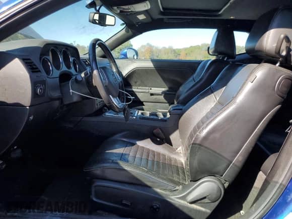 2012 Dodge Challenger R/T Plus z VIN 2C3CDYBT7CH238858, wystawiony jako Copart lot #82594205 z przebiegiem 269 716 mil mil oraz Czysty tytuł • Clean title. Historia ofert i sprzedaży dostępna na DreamBid. Obrazek 7.