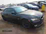 2010 BMW 3 Series 335i z VIN WBAWB7C56AP048323, wystawiony jako IAAI lot #40185446 z przebiegiem 136 840 mil mil oraz . Historia ofert i sprzedaży dostępna na DreamBid. Obrazek 1.