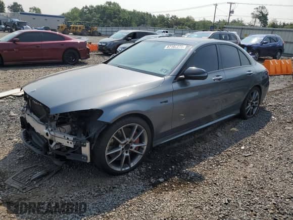 2018 Mercedes-Benz C 43 AMG с VIN 55SWF6EB0JU250796, выставлен на аукционе Copart как лот 67102275 с пробегом 101 670 миль миль и Списание • Salvage title. История ставок и продаж доступна на DreamBid. Изображение 1.