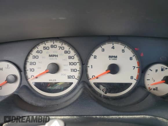 2005 Dodge Neon SXT z VIN 1B3ES56C75D115808, wystawiony jako Copart lot #82426035 z przebiegiem 108 443 mil mil oraz Szkoda całkowita • Salvage title. Historia ofert i sprzedaży dostępna na DreamBid. Obrazek 9.