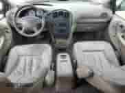 2002 Dodge Caravan ES with VIN 2B4GP54L52R775993, listed as a Copart auction lot 70752785 with 177,983 mi miles and Salvage title. Bid and sale history available at DreamBid. Image 8.