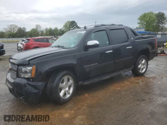 2013 Chevrolet Avalanche LS z VIN 3GNMCEE02DG145645, wystawiony jako Copart lot #50888915 z przebiegiem 145 766 mil mil oraz Szkoda całkowita • Salvage title. Historia ofert i sprzedaży dostępna na DreamBid. Obrazek 1.