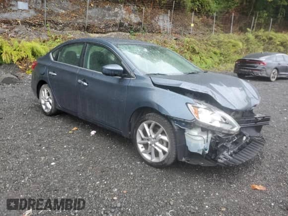 2017 Nissan Sentra SV z VIN 3N1AB7AP2HY327216, wystawiony jako Copart lot #81831565 z przebiegiem 120 902 mil mil oraz Szkoda całkowita • Salvage title. Historia ofert i sprzedaży dostępna na DreamBid. Obrazek 4.