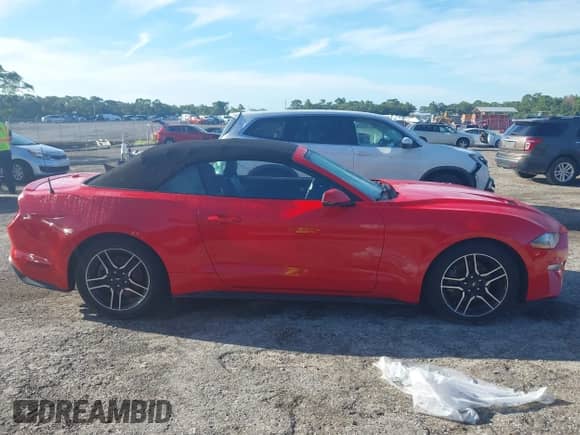 2020 Ford Mustang EcoBoost Premium with VIN 1FATP8UHXL5112955, listed as a IAAI auction lot 43256893 with 71,824 mi miles and . Bid and sale history available at DreamBid. Image 13.