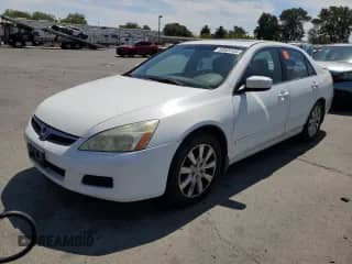 2006 Honda Accord EX-L z VIN 1HGCM66806A014261, wystawiony jako Copart lot #68584105 z przebiegiem 227 744 mil mil oraz Szkoda całkowita • Salvage title. Historia ofert i sprzedaży dostępna na DreamBid. Obrazek 1.