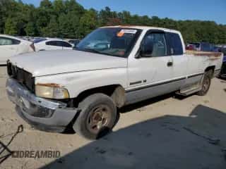 1996 Dodge 1500 с VIN 3B7HC13Z8TM136081, выставлен на аукционе Copart как лот 70375444 с пробегом 256 275 миль миль и Списание • Salvage title. История ставок и продаж доступна на DreamBid. Изображение 1.