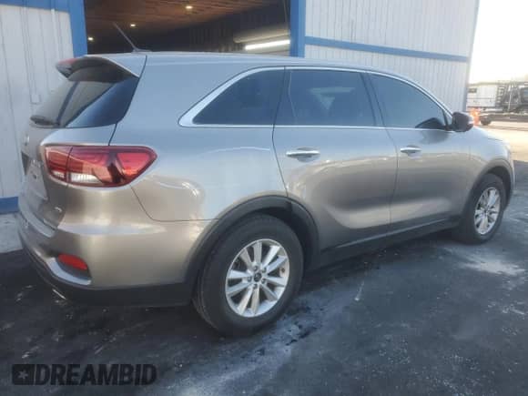 2019 Kia Sorento L с VIN 5XYPG4A39KG536811, выставлен на аукционе Copart как лот 80484585 с пробегом 64 167 миль миль и Списание • Salvage title. История ставок и продаж доступна на DreamBid. Изображение 3.