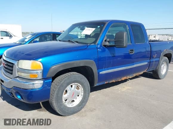 2003 GMC Sierra 1500 SLT z VIN 1GTEK19T93E376805, wystawiony jako IAAI lot #42238370 z przebiegiem 245 948 mil mil oraz . Historia ofert i sprzedaży dostępna na DreamBid. Obrazek 2.
