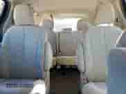 2013 Toyota Sienna L z VIN 5TDZK3DC3DS324408, wystawiony jako Copart lot #89648165 z przebiegiem 142 174 mil mil oraz Szkoda całkowita • Salvage title. Historia ofert i sprzedaży dostępna na DreamBid. Obrazek 10.