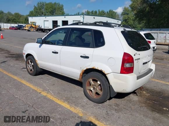 2006 Hyundai Tucson GL с VIN KM8JM12B86U325330, выставлен на аукционе IAAI как лот 43320817 с пробегом 184 255 миль миль и . История ставок и продаж доступна на DreamBid. Изображение 3.