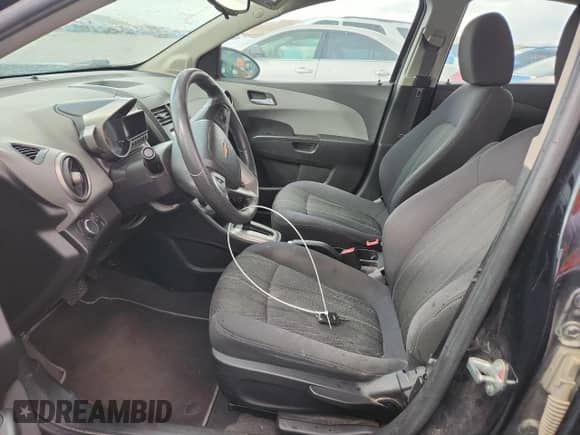 2014 Chevrolet Sonic LT с VIN 1G1JC5SB7E4197894, выставлен на аукционе Copart как лот 81673915 с пробегом 109 260 миль миль и Списание • Salvage title. История ставок и продаж доступна на DreamBid. Изображение 7.