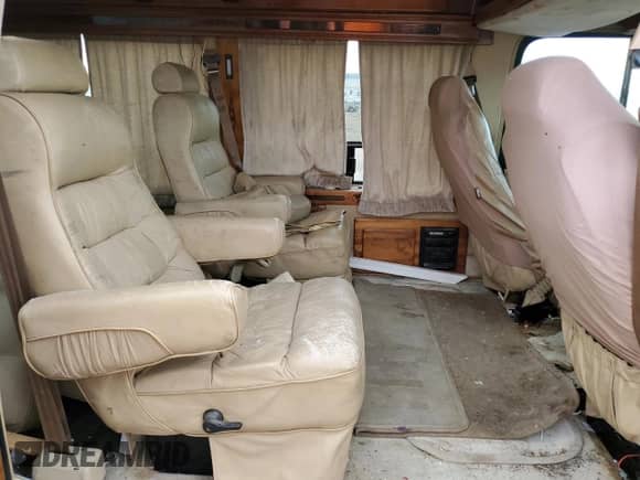 1995 Chevrolet Chevy Van с VIN 1GBEG25K8SF209126, выставлен на аукционе Copart как лот 86254464 с пробегом 161 683 миль миль и Чистый • Clean title. История ставок и продаж доступна на DreamBid. Изображение 11.
