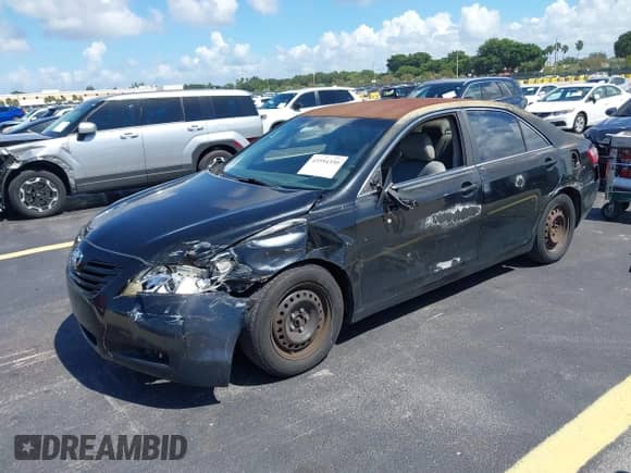 2007 Toyota Camry XLE z VIN JTNBE46K373075368, wystawiony jako IAAI lot #43354330 z przebiegiem 361 006 mil mil oraz . Historia ofert i sprzedaży dostępna na DreamBid. Obrazek 2.