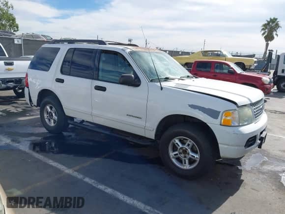 2005 Ford Explorer XLT with VIN 1FMZU63E55UB09619, listed as a IAAI auction lot 38048249 with 183,707 mi miles and . Bid and sale history available at DreamBid. Image 1.