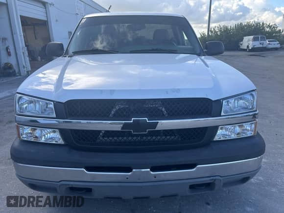 2005 Chevrolet Silverado 1500 Work Truck с VIN 1GCEC14V75Z282858, выставлен на аукционе IAAI как лот 43521553 с пробегом 133 656 миль миль и . История ставок и продаж доступна на DreamBid. Изображение 11.