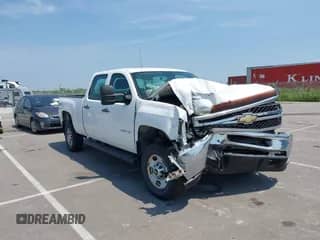 2011 Chevrolet Silverado 2500HD Work Truck z VIN 1GC1KVCG9BF260207, wystawiony jako IAAI lot #42906775 z przebiegiem 36 228 mil mil oraz . Historia ofert i sprzedaży dostępna na DreamBid. Obrazek 1.