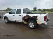 2005 Dodge 1500 SLT z VIN 1D7HU18D15S268383, wystawiony jako Copart lot #72620554 z przebiegiem 129 365 mil mil oraz Czysty tytuł • Clean title. Historia ofert i sprzedaży dostępna na DreamBid. Obrazek 2.