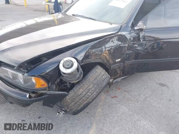 2003 BMW 5 Series 540i с VIN WBADN53453GF71297, выставлен на аукционе IAAI как лот 41623961 с пробегом 61 563 миль миль и . История ставок и продаж доступна на DreamBid. Изображение 6.