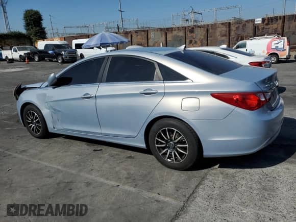 2011 Hyundai Sonata GLS z VIN 5NPEB4AC7BH139497, wystawiony jako Copart lot #70288115 z przebiegiem 162 422 mil mil oraz Szkoda całkowita • Salvage title. Historia ofert i sprzedaży dostępna na DreamBid. Obrazek 2.