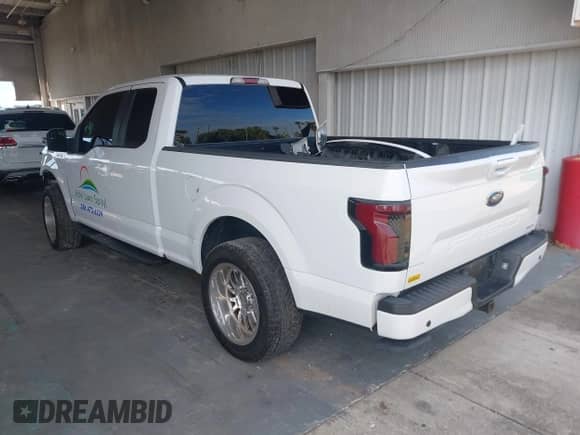 2018 Ford F-150 XL z VIN 1FTEX1EP0JFA76894, wystawiony jako IAAI lot #43201407 z przebiegiem 94 784 mil mil oraz . Historia ofert i sprzedaży dostępna na DreamBid. Obrazek 3.