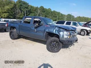 2014 Chevrolet Silverado 1500 LT z VIN 3GCUKREC8EG283513, wystawiony jako IAAI lot #43136792 z przebiegiem 200 942 mil mil oraz . Historia ofert i sprzedaży dostępna na DreamBid. Obrazek 1.
