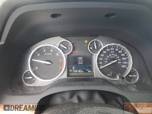 2017 Toyota Tundra Platinum с VIN 5TFAY5F15HX631839, выставлен на аукционе Copart как лот 71710825 с пробегом 106 185 миль миль и Списание • Salvage title. История ставок и продаж доступна на DreamBid. Изображение 9.