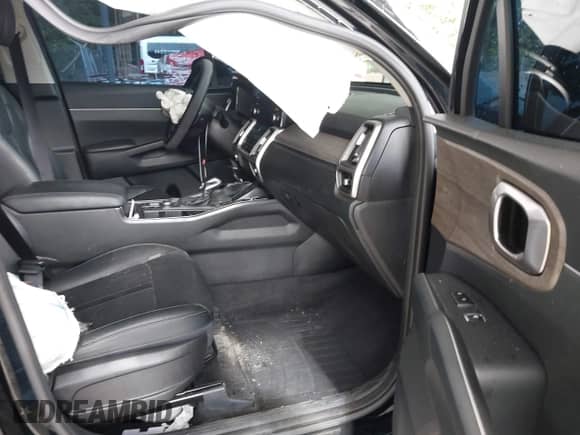 2021 Kia Sorento EX with VIN 5XYRH4LF8MG035053, listed as a IAAI auction lot 42266693 with 62,936 mi miles and . Bid and sale history available at DreamBid. Image 5.