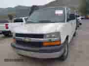 2011 Chevrolet Express Passenger 1LT z VIN 1GAZG1FG1B1104810, wystawiony jako IAAI lot #41902649 z przebiegiem 16 337 mil mil oraz . Historia ofert i sprzedaży dostępna na DreamBid. Obrazek 6.