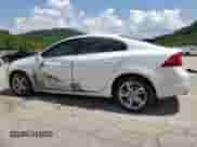 2015 Volvo S60 T5 Premier с VIN YV1612TK0F1344392, выставлен на аукционе Copart как лот 63926495 с пробегом 73 514 миль миль и Списание • Salvage title. История ставок и продаж доступна на DreamBid. Изображение 2.