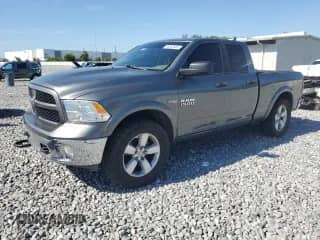 2013 Ram 1500 Big Horn z VIN 1C6RR6GTXDS528677, wystawiony jako Copart lot #80652865 z przebiegiem Nie podano mil oraz Czysty tytuł • Clean title. Historia ofert i sprzedaży dostępna na DreamBid. Obrazek 1.