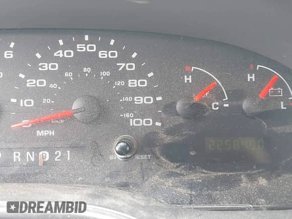 2007 Ford Econoline Cargo Commercial with VIN 1FTNE14W97DA46246, listed as a IAAI auction lot 42132831 with 225,849 mi miles and . Bid and sale history available at DreamBid. Image 7.