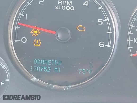 2009 Chevrolet Suburban LTZ с VIN 1GNFC36069R138233, выставлен на аукционе IAAI как лот 42164353 с пробегом 130 752 миль миль и . История ставок и продаж доступна на DreamBid. Изображение 16.