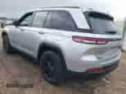 2024 Jeep Grand Cherokee Altitude z VIN 1C4RJHAG9RC109065, wystawiony jako IAAI lot #43547039 z przebiegiem 53 262 mil mil oraz . Historia ofert i sprzedaży dostępna na DreamBid. Obrazek 3.