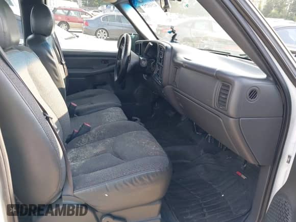 2006 Chevrolet Silverado 1500 Work Truck with VIN 1GCEC19XX6Z213352, listed as a IAAI auction lot 42510292 with 210,194 mi miles and . Bid and sale history available at DreamBid. Image 5.