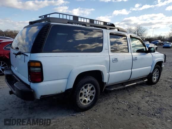 2006 Chevrolet Suburban LT z VIN 1GNFK16Z06J157828, wystawiony jako Copart lot #45452075 z przebiegiem 233 011 mil mil oraz Szkoda całkowita • Salvage title. Historia ofert i sprzedaży dostępna na DreamBid. Obrazek 3.