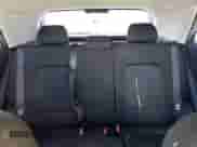 2020 Hyundai Venue SE z VIN KMHRB8A32LU040288, wystawiony jako Copart lot #71786944 z przebiegiem 60 745 mil mil oraz Nie do naprawy • Non repairable. Historia ofert i sprzedaży dostępna na DreamBid. Obrazek 10.