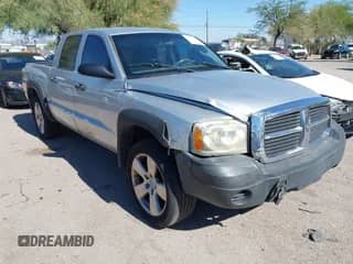 2006 Dodge Dakota ST with VIN 1D7HW28K46S536830, listed as a IAAI auction lot 42820765 with 212,251 mi miles and . Bid and sale history available at DreamBid. Image 1.