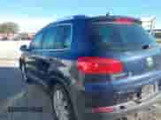 2016 Volkswagen Tiguan S с VIN WVGAV7AX7GW557632, выставлен на аукционе IAAI как лот 43521511 с пробегом 176 360 миль миль и . История ставок и продаж доступна на DreamBid. Изображение 3.