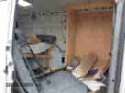 2014 Ram ProMaster Cargo z VIN 3C6URVHG6EE121658, wystawiony jako IAAI lot #42440363 z przebiegiem 133 250 mil mil oraz . Historia ofert i sprzedaży dostępna na DreamBid. Obrazek 8.