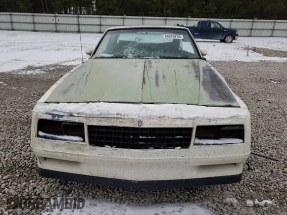1985 Chevrolet Monte Carlo Sport SS с VIN 1G1GZ37G3FR191080, выставлен на аукционе Copart как лот 88876755 с пробегом 27 791 миль миль и Списание • Salvage title. История ставок и продаж доступна на DreamBid. Изображение 5.