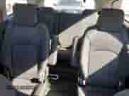 2015 Chevrolet Traverse LT z VIN 1GNKRGKD8FJ125619, wystawiony jako Copart lot #89577545 z przebiegiem 119 498 mil mil oraz Czysty tytuł • Clean title. Historia ofert i sprzedaży dostępna na DreamBid. Obrazek 10.