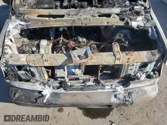 2003 Ford Econoline Cargo с VIN 1FTRE14243HA06948, выставлен на аукционе Copart как лот 82227735 с пробегом Не указан миль и Списание • Salvage title. История ставок и продаж доступна на DreamBid. Изображение 12.