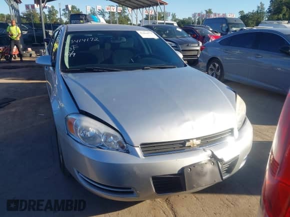 2011 Chevrolet Impala LS Retail z VIN 2G1WA5EK6B1136003, wystawiony jako IAAI lot #43414172 z przebiegiem 104 467 mil mil oraz . Historia ofert i sprzedaży dostępna na DreamBid. Obrazek 12.